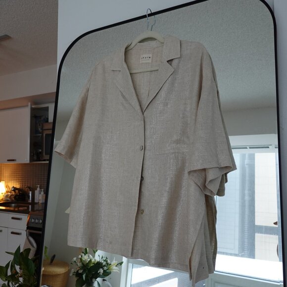 OffOn Oversized Shirt with Revere Collar (Metallic Linen) - Picture 2 of 8
